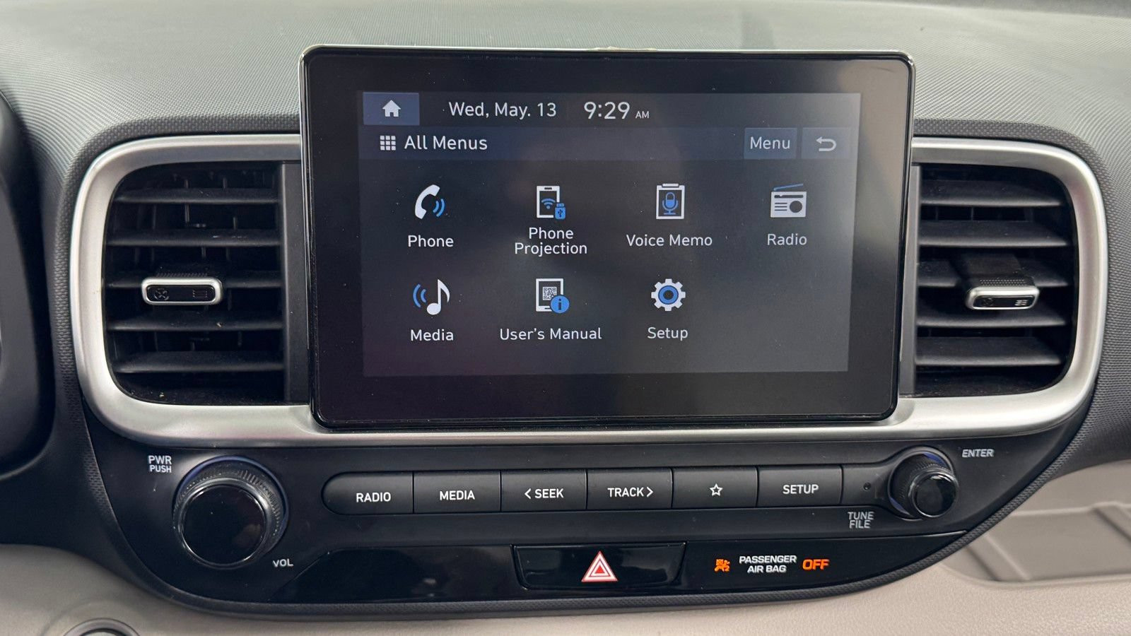 Used 2025 Hyundai Venue SEL FWD image 24