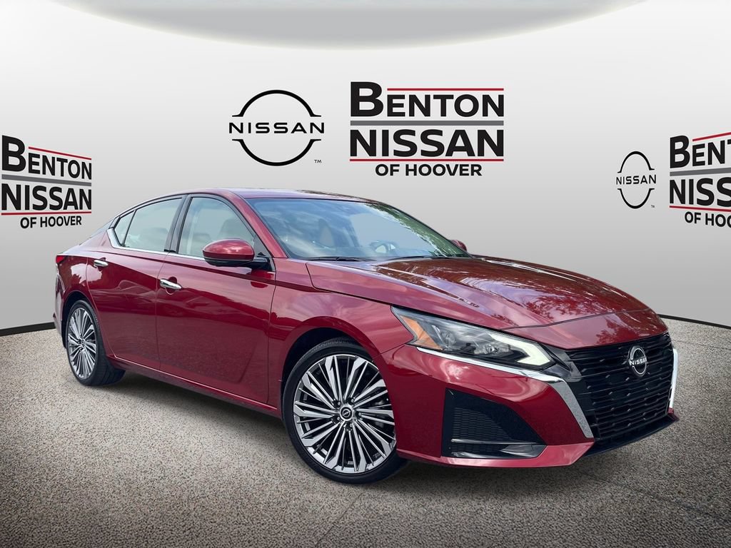 Used 2024 Nissan Altima 2.5 SL FWD image 1