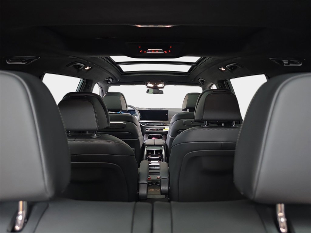 New 2026 BMW X7 xDrive40i w/ Executive Package image 35