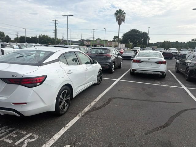 Used 2023 Nissan Sentra SV FWD image 8