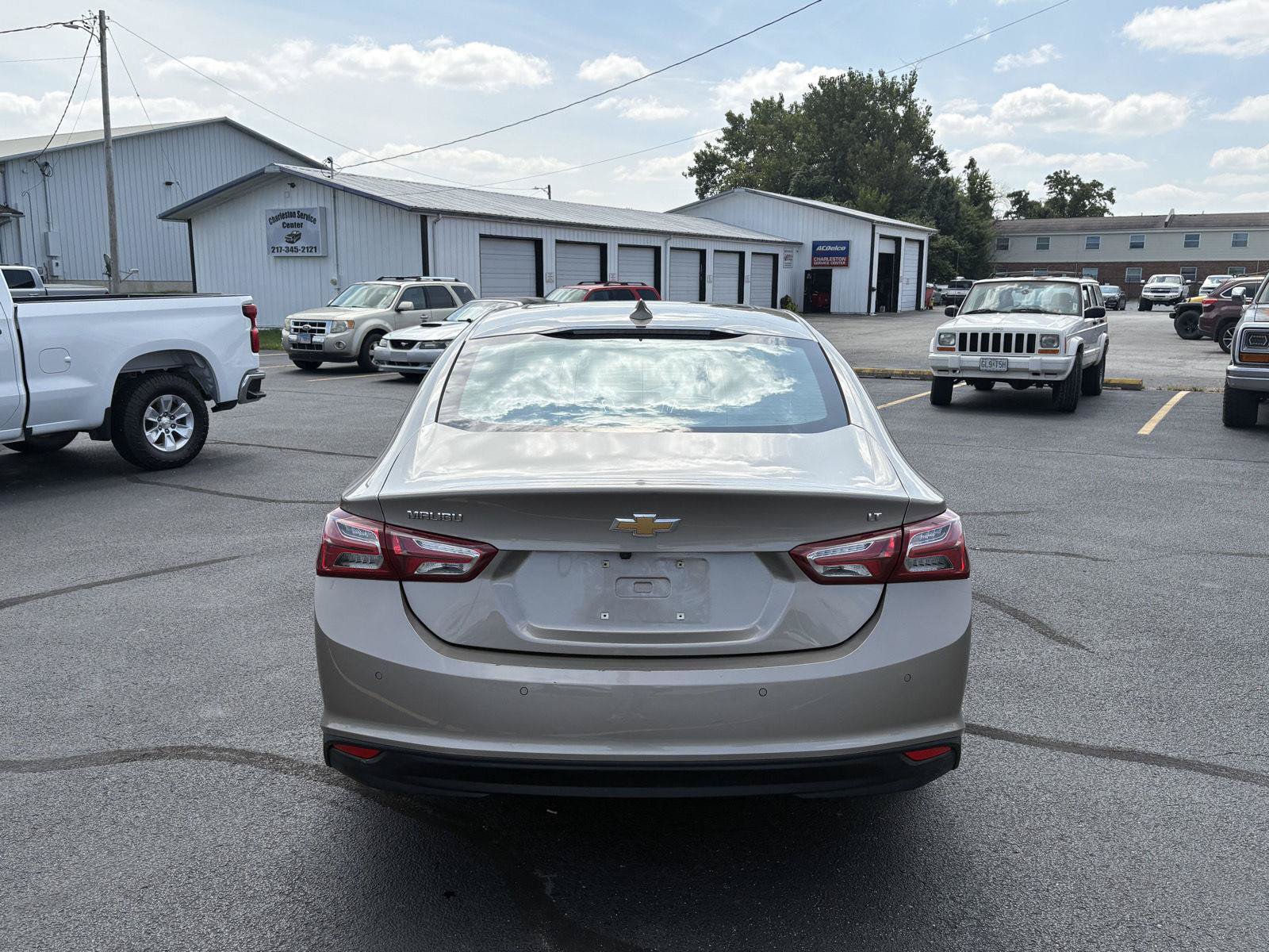 Used 2024 Chevrolet Malibu LT FWD image 24