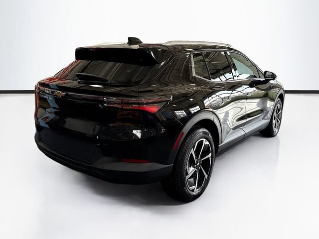 New 2026 Chevrolet Equinox EV LT AWD/4WD image 6