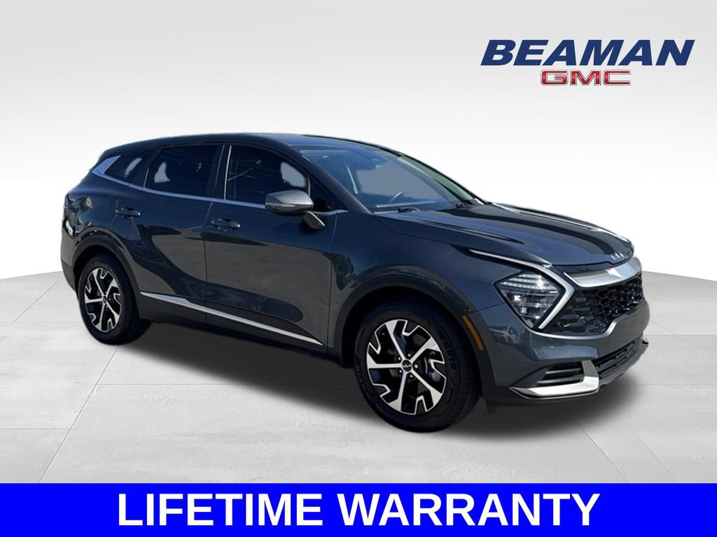 Used 2025 Kia Sportage EX