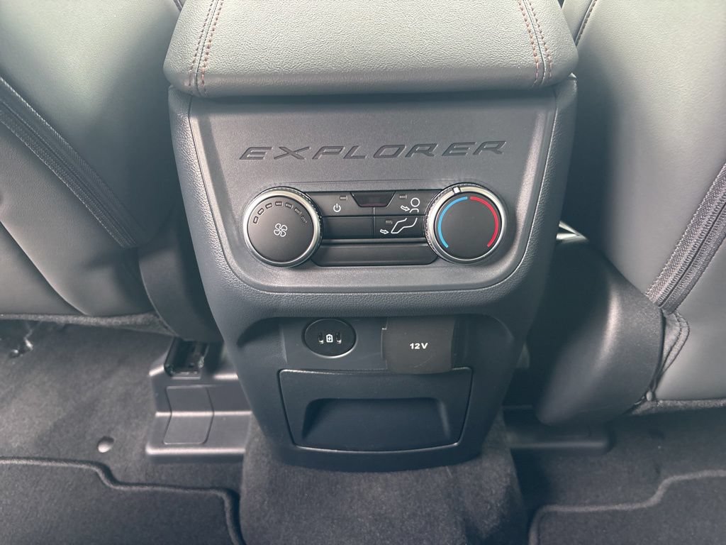 New 2026 Ford Explorer Active w/ Active Comfort Package RWD image 24