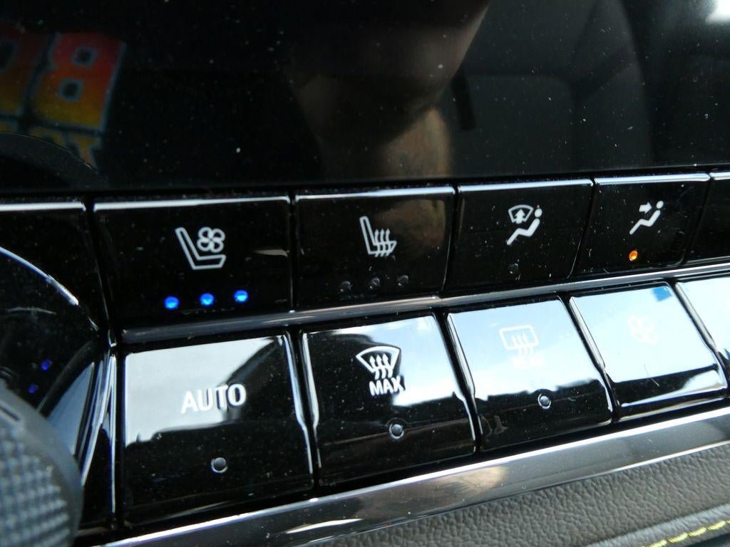New 2026 Chevrolet Colorado ZR2 w/ Technology Package AWD/4WD image 21