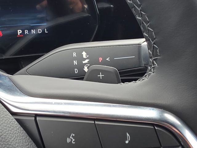 New 2026 Chevrolet Equinox LT w/ Convenience Package II FWD image 27