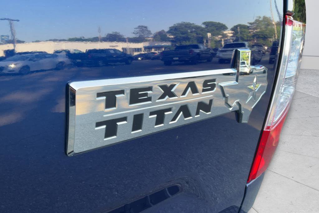 Used 2021 Nissan Titan SV w/ SV Convenience Package AWD/4WD image 29