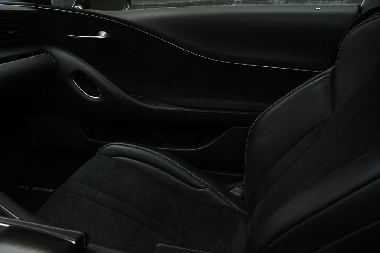 Used 2021 Lexus LC 500 Coupe w/ Sport Package image 33