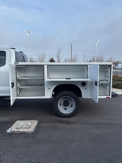 New 2026 Ford F450 XL w/ XL Chrome Package RWD image 11