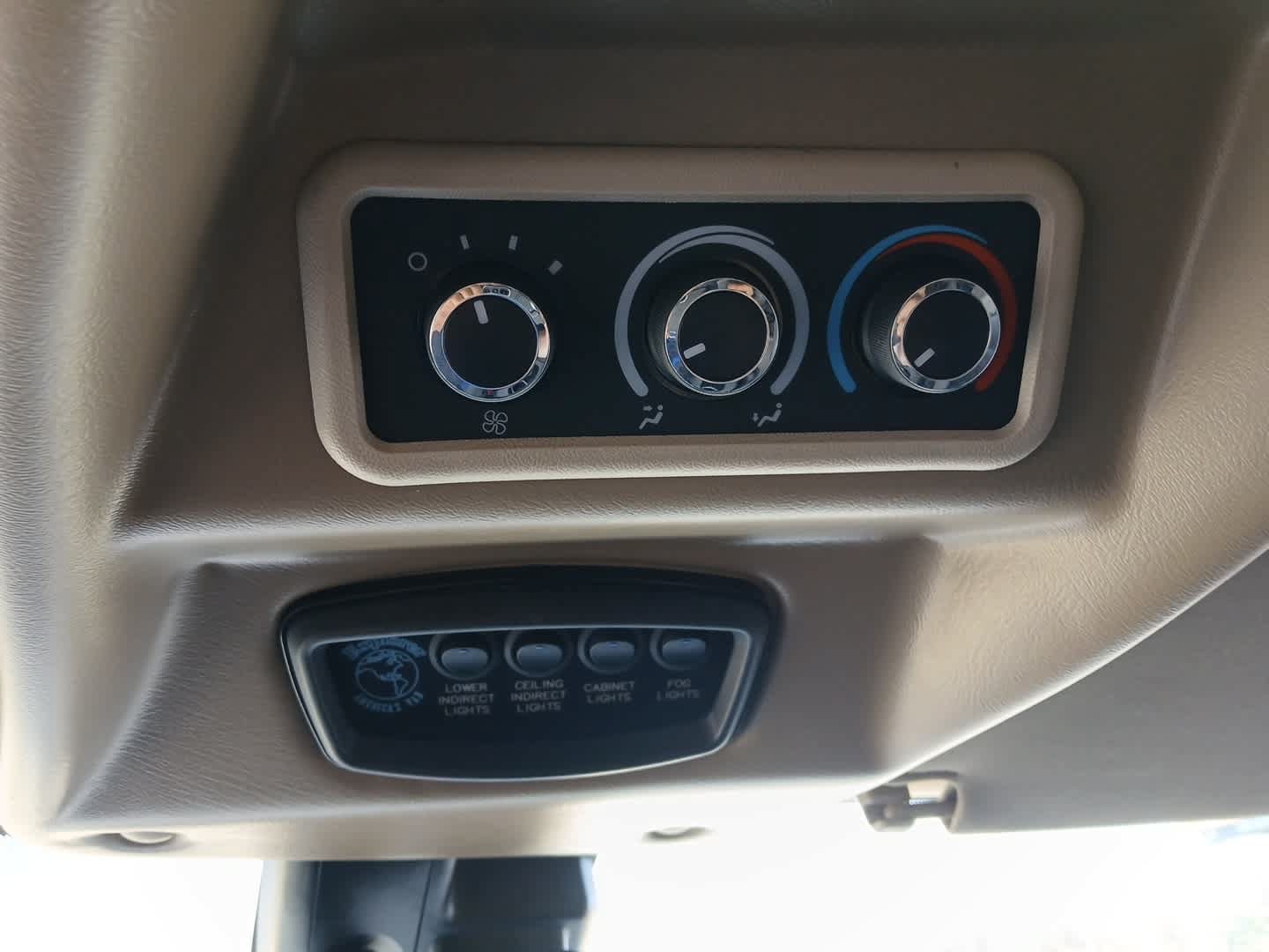 Used 2021 Chevrolet Express 2500 w/ Enhanced Convenience Package RWD image 43