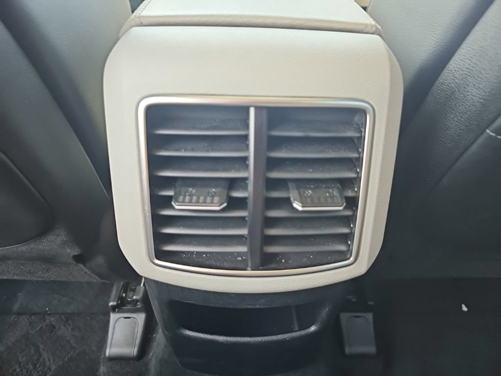 Certified 2025 Kia Sportage EX w/ Premium Package FWD image 29