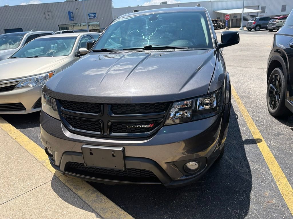 Used 2019 Dodge Journey SE w/ Connectivity Group FWD image 6