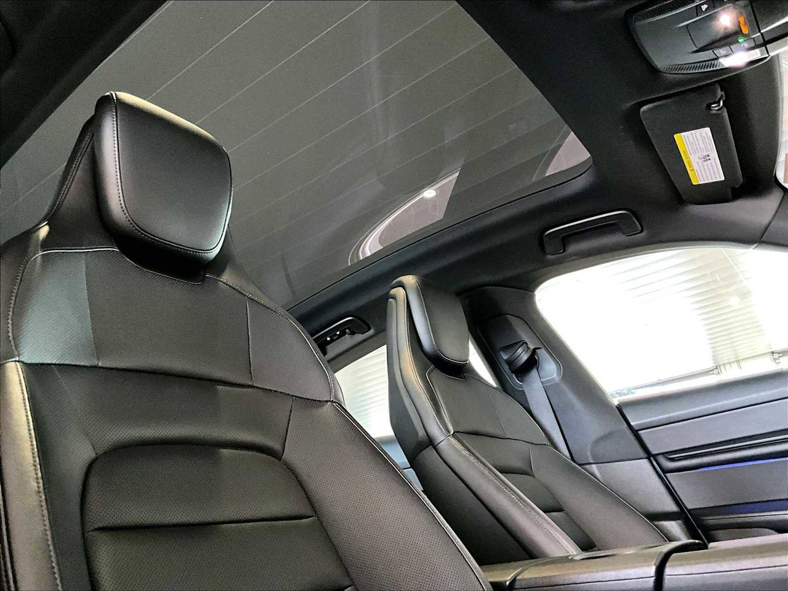 Used 2023 Porsche Taycan 4S image 24