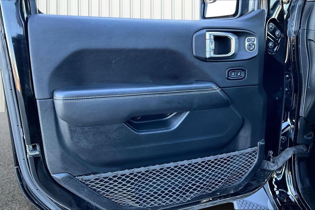 Used 2021 Jeep Wrangler Unlimited Sahara w/ Uconnect 4C Nav & Sound Group image 20