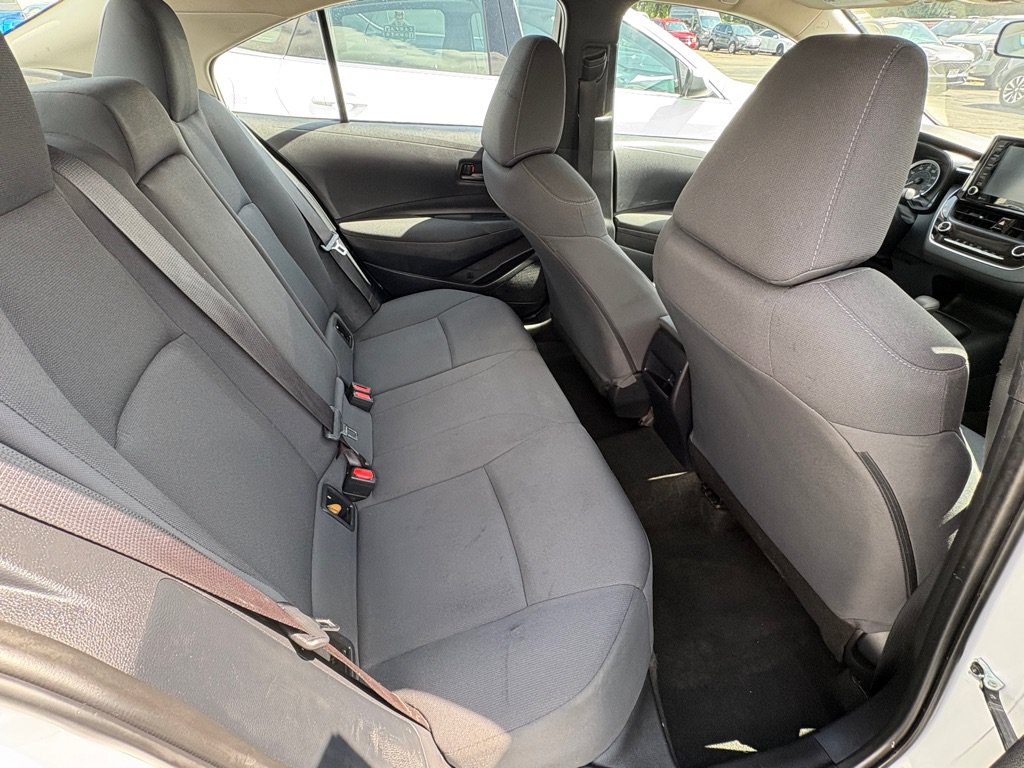 Used 2022 Toyota Corolla LE FWD image 15