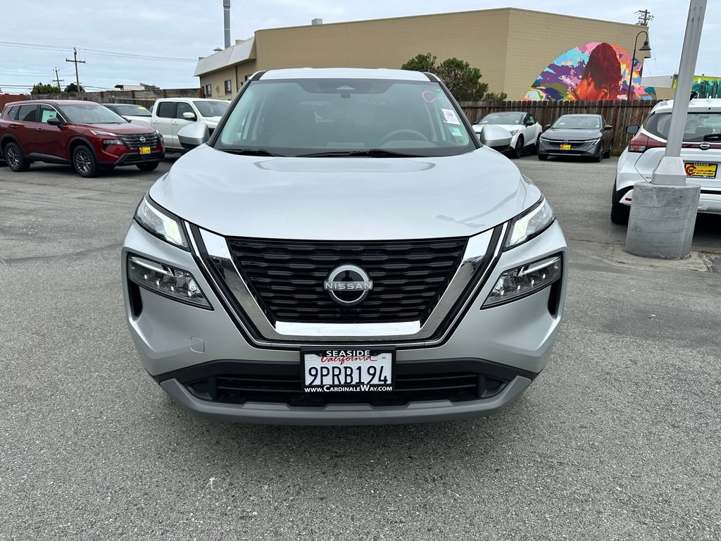 Used 2023 Nissan Rogue SV AWD/4WD image 2