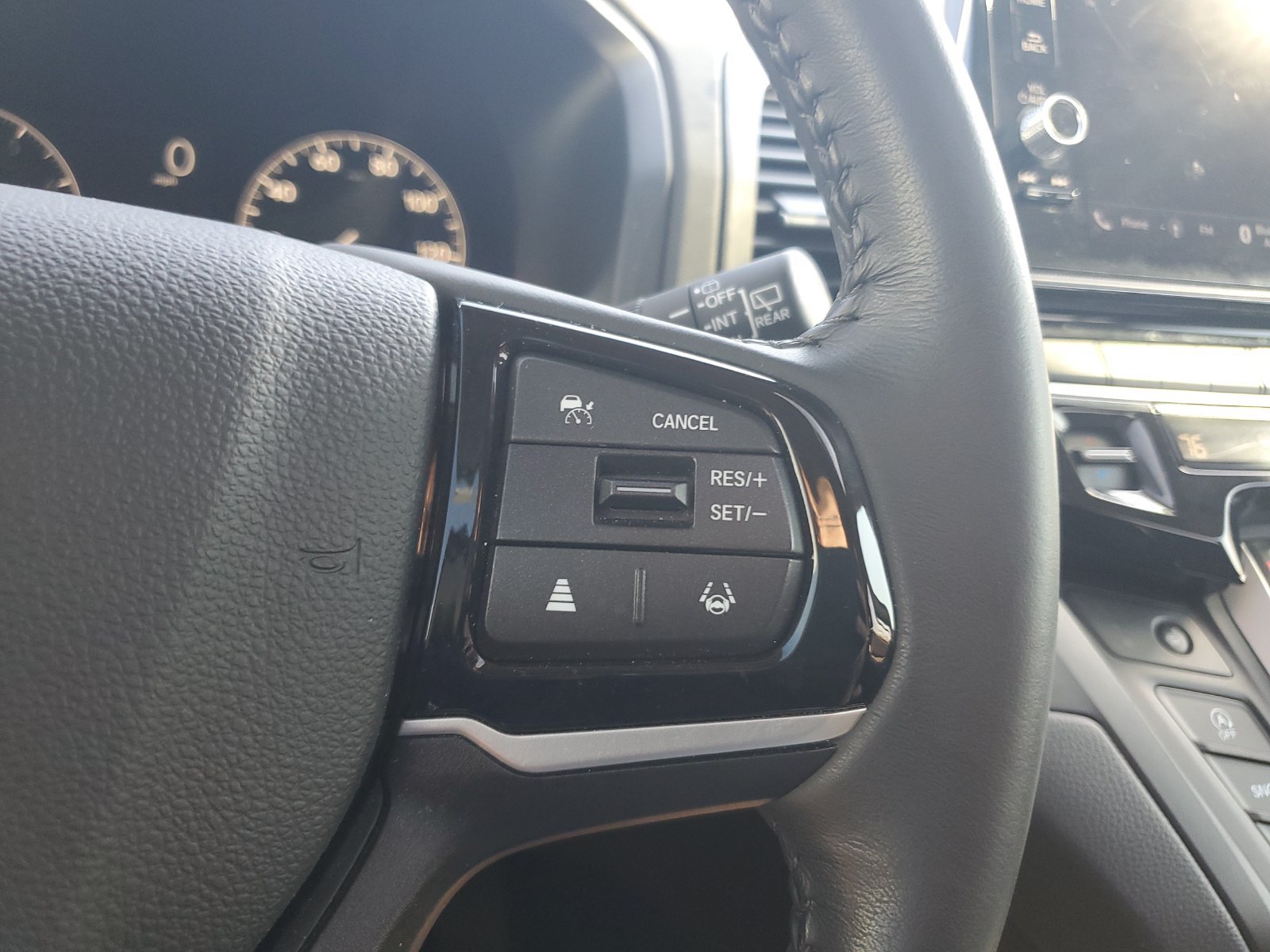 Used 2025 Honda Odyssey EX-L image 22