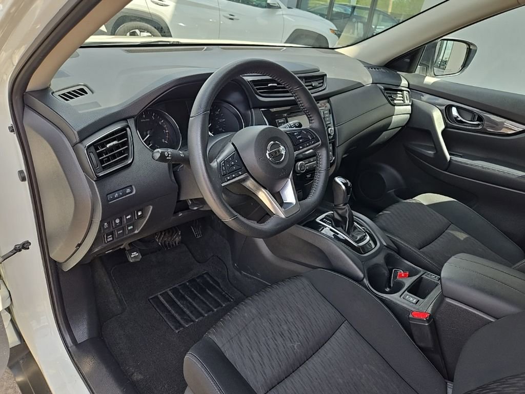 Used 2020 Nissan Rogue SV AWD/4WD image 34