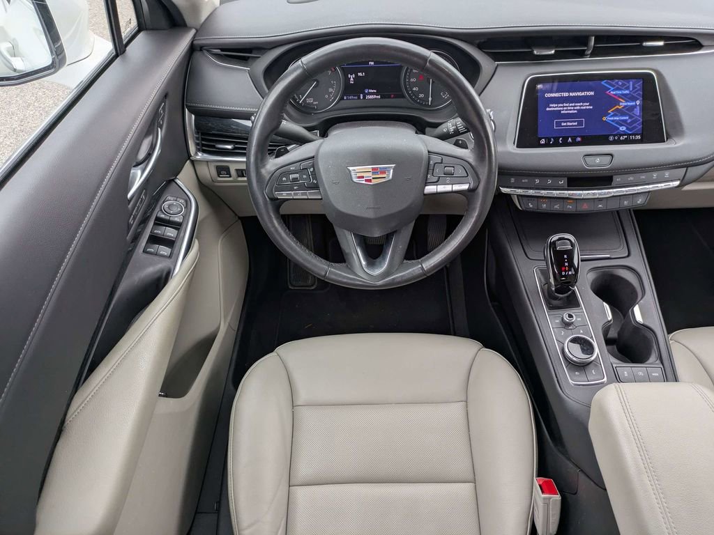 Used 2023 Cadillac XT4 Premium Luxury w/ Technology Package FWD image 16