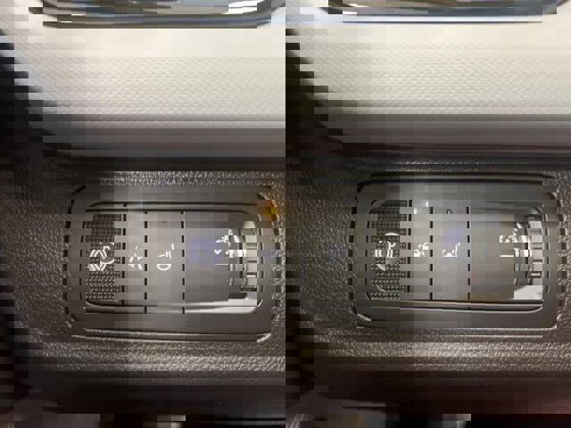 New 2027 Chevrolet Bolt LT w/ Comfort Package image 9