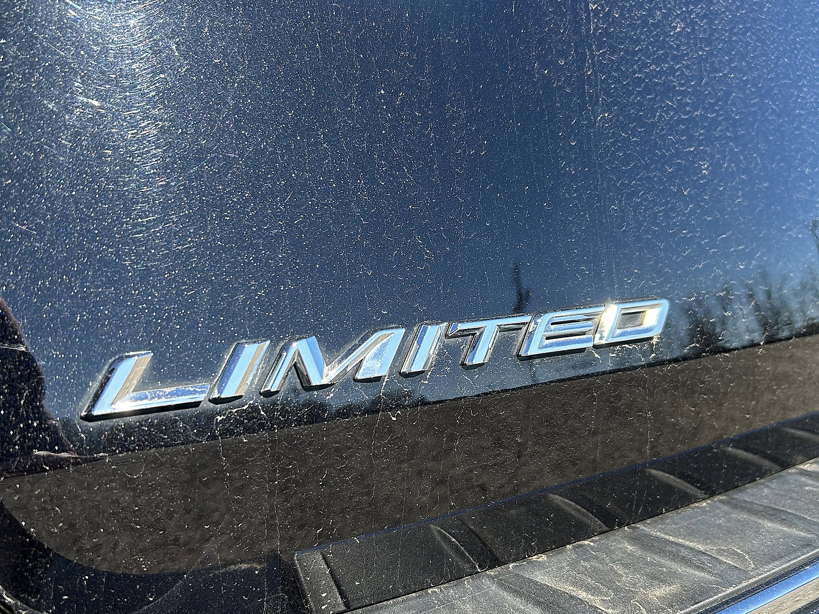 Used 2024 Ford Explorer Limited image 5