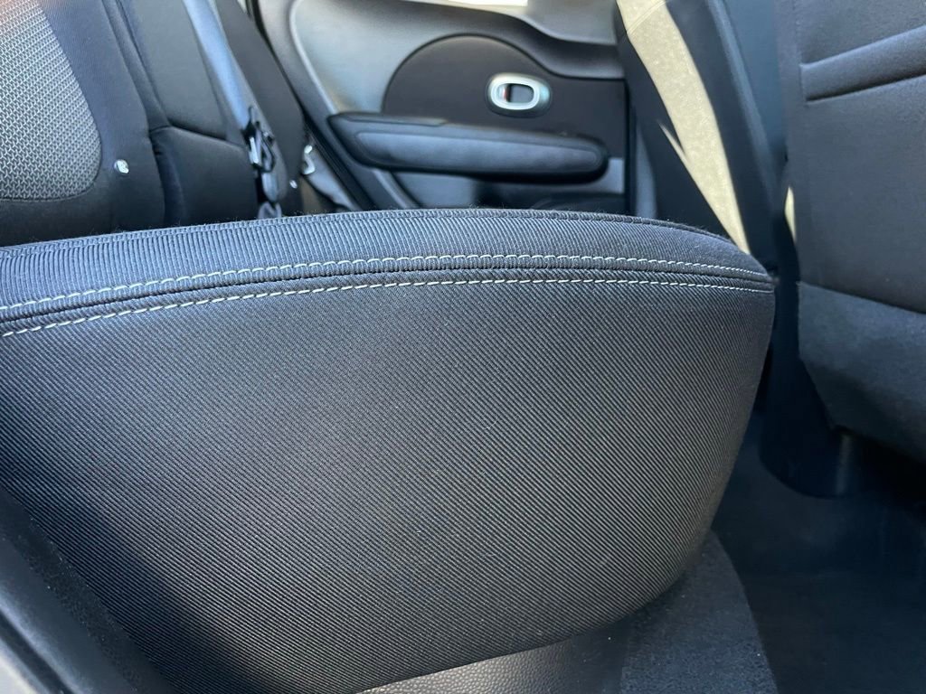 Used 2018 Kia Soul + FWD image 34