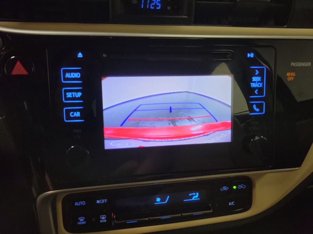 Used 2017 Toyota Corolla LE FWD image 19