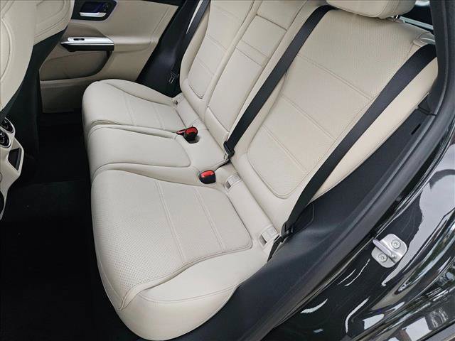 New 2027 Mercedes-Benz GLC 300 image 15