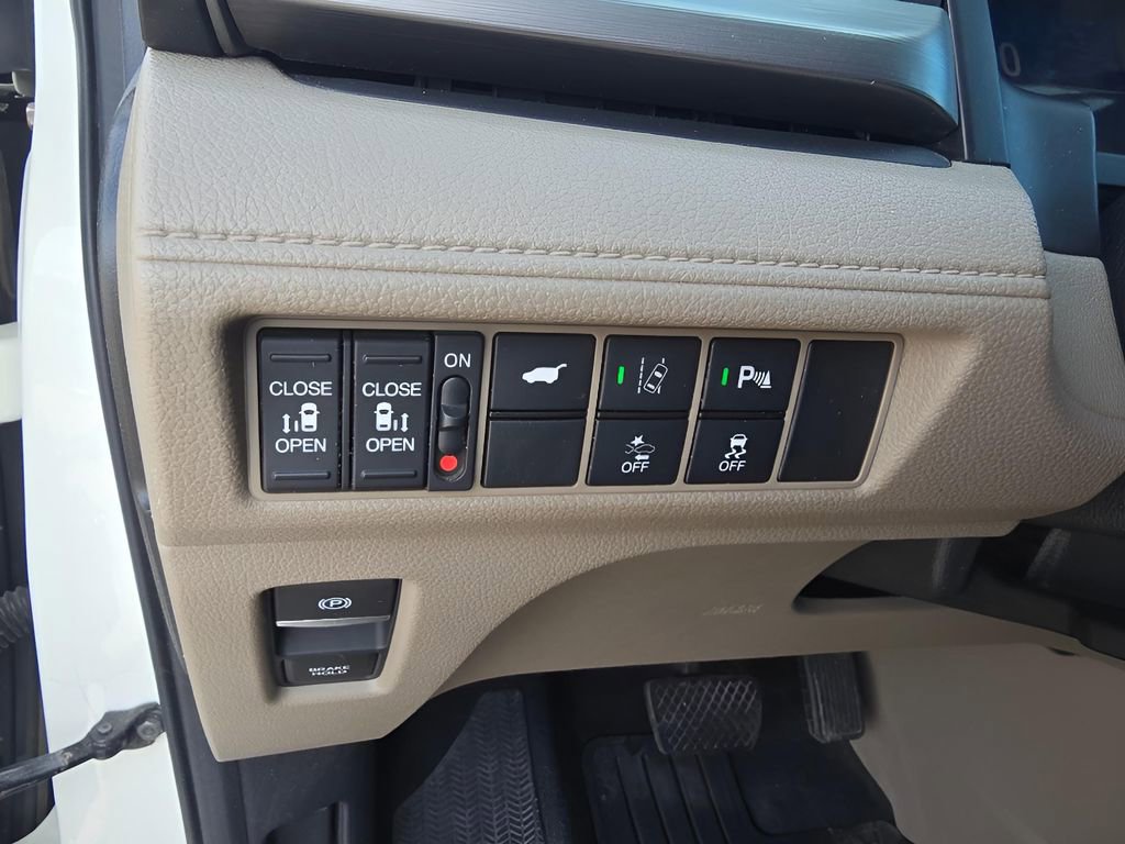 Used 2019 Honda Odyssey Touring image 16
