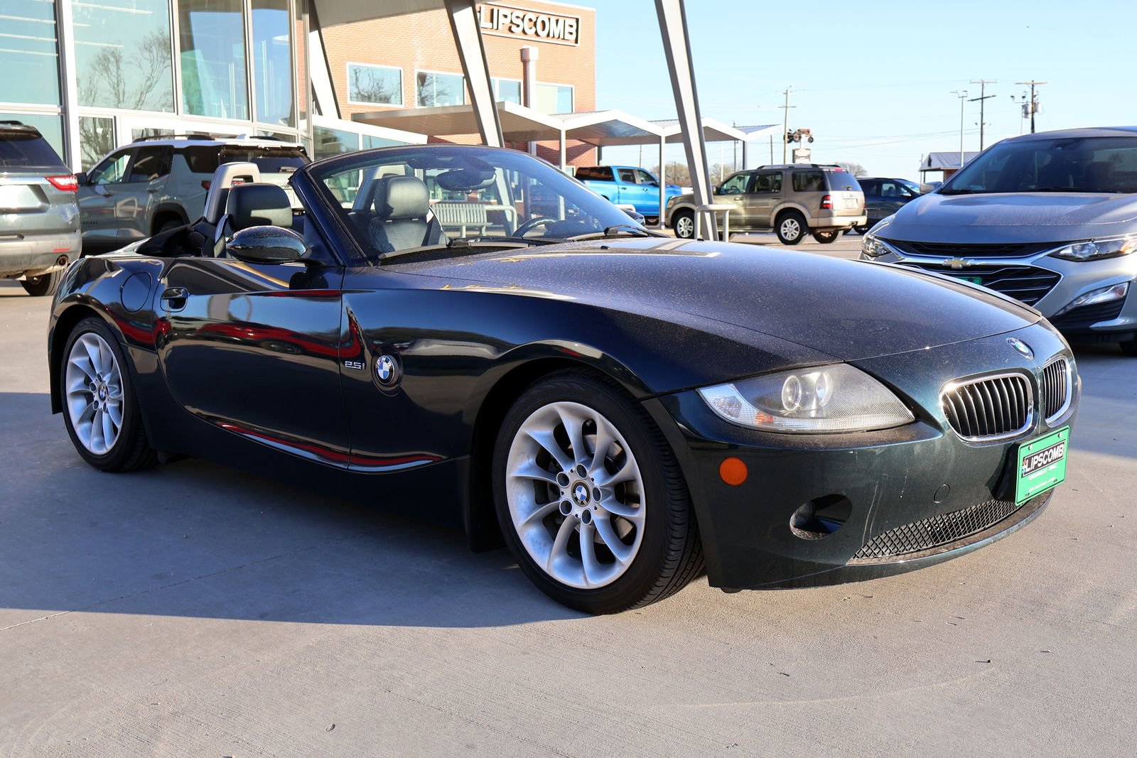 Used 2005 BMW Z4 2.5i image 8