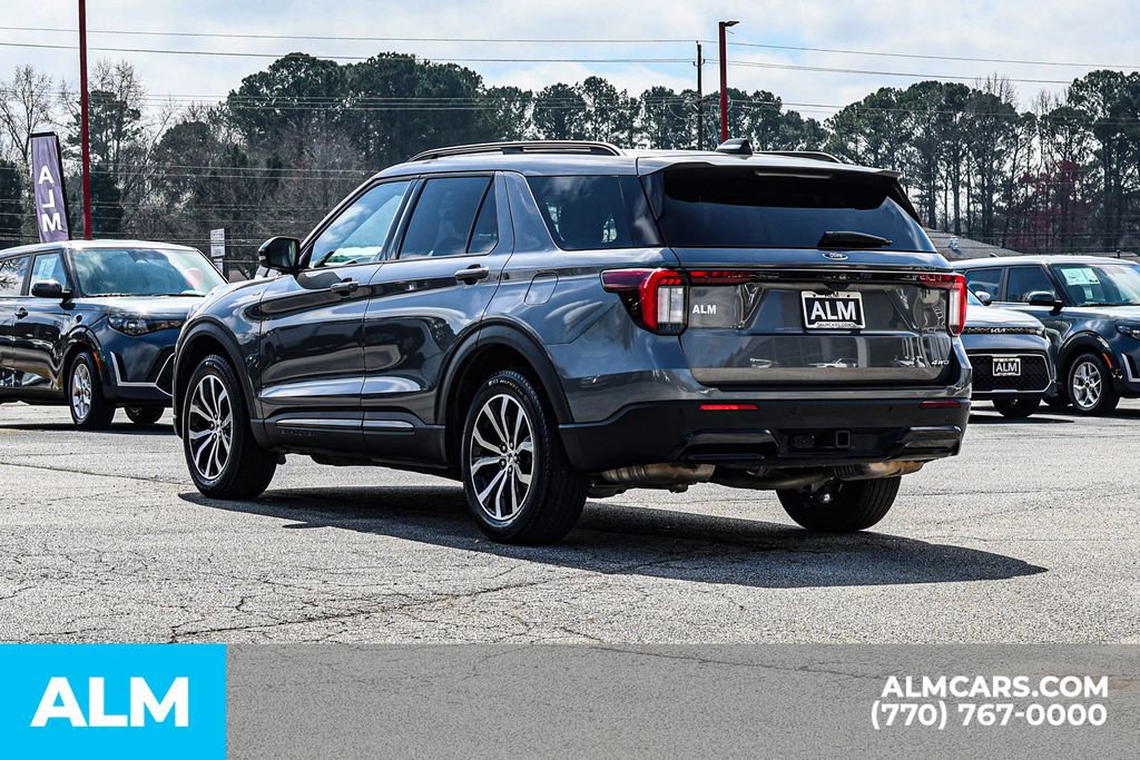 Used 2025 Ford Explorer ST-Line image 7