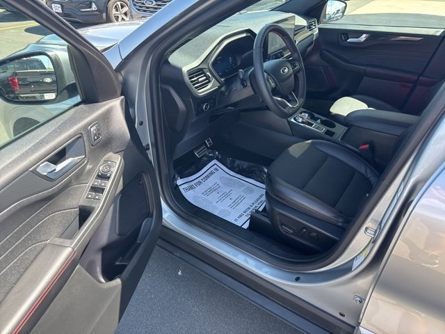 Used 2023 Ford Escape ST-Line Select w/ Tech Pack #2 image 9