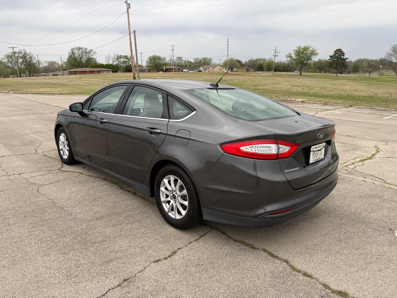 Used 2015 Ford Fusion S image 6