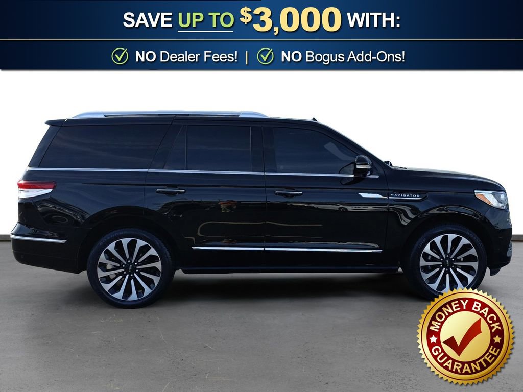 Used 2023 Lincoln Navigator Reserve AWD/4WD image 8