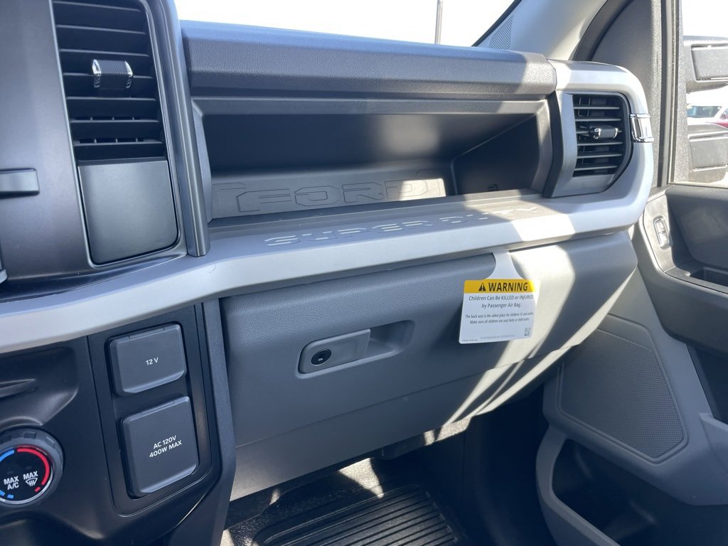 New 2026 Ford F250 XL w/ XL Chrome Package image 51