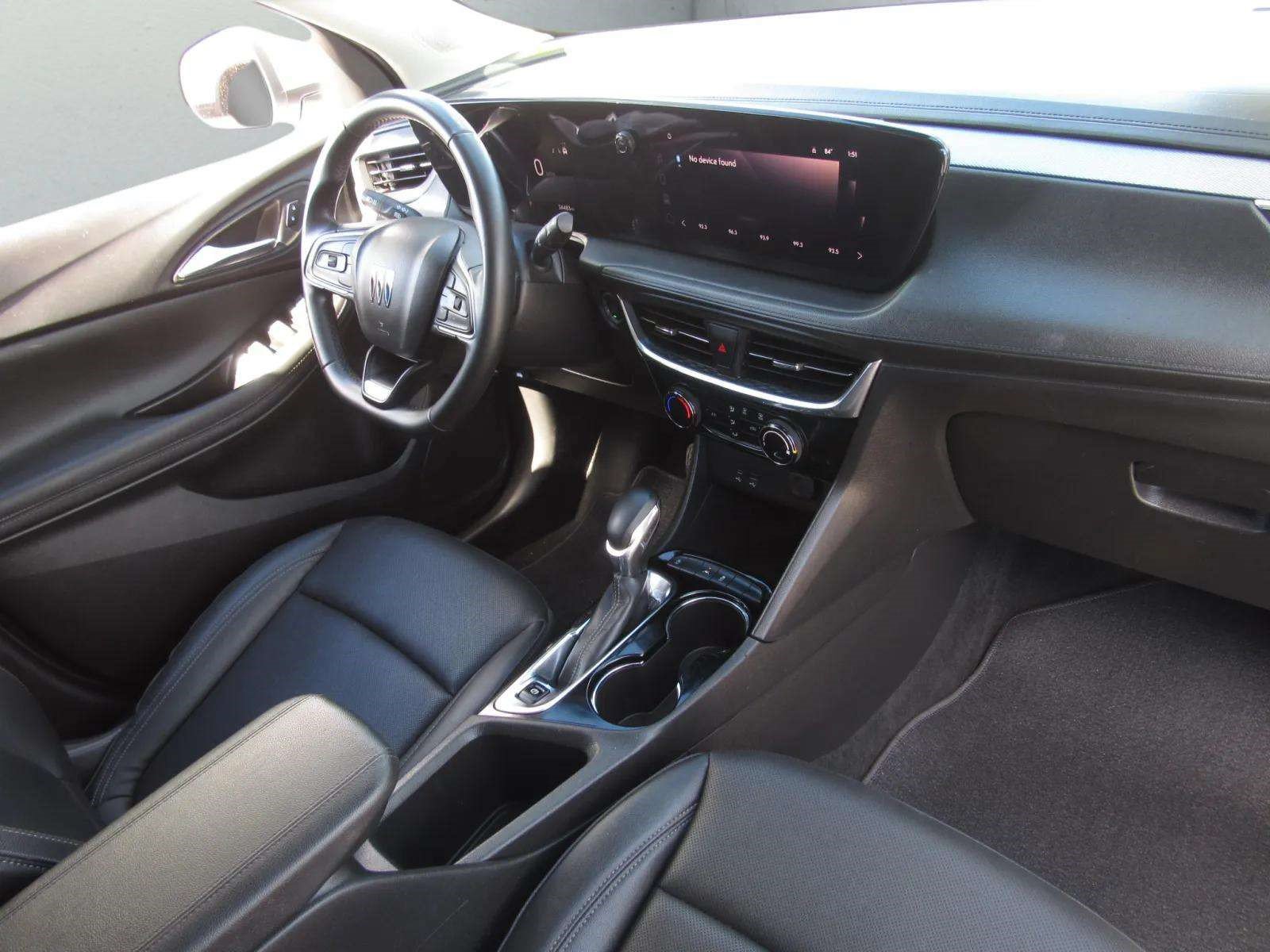 Used 2024 Buick Encore GX Sport Touring FWD image 9