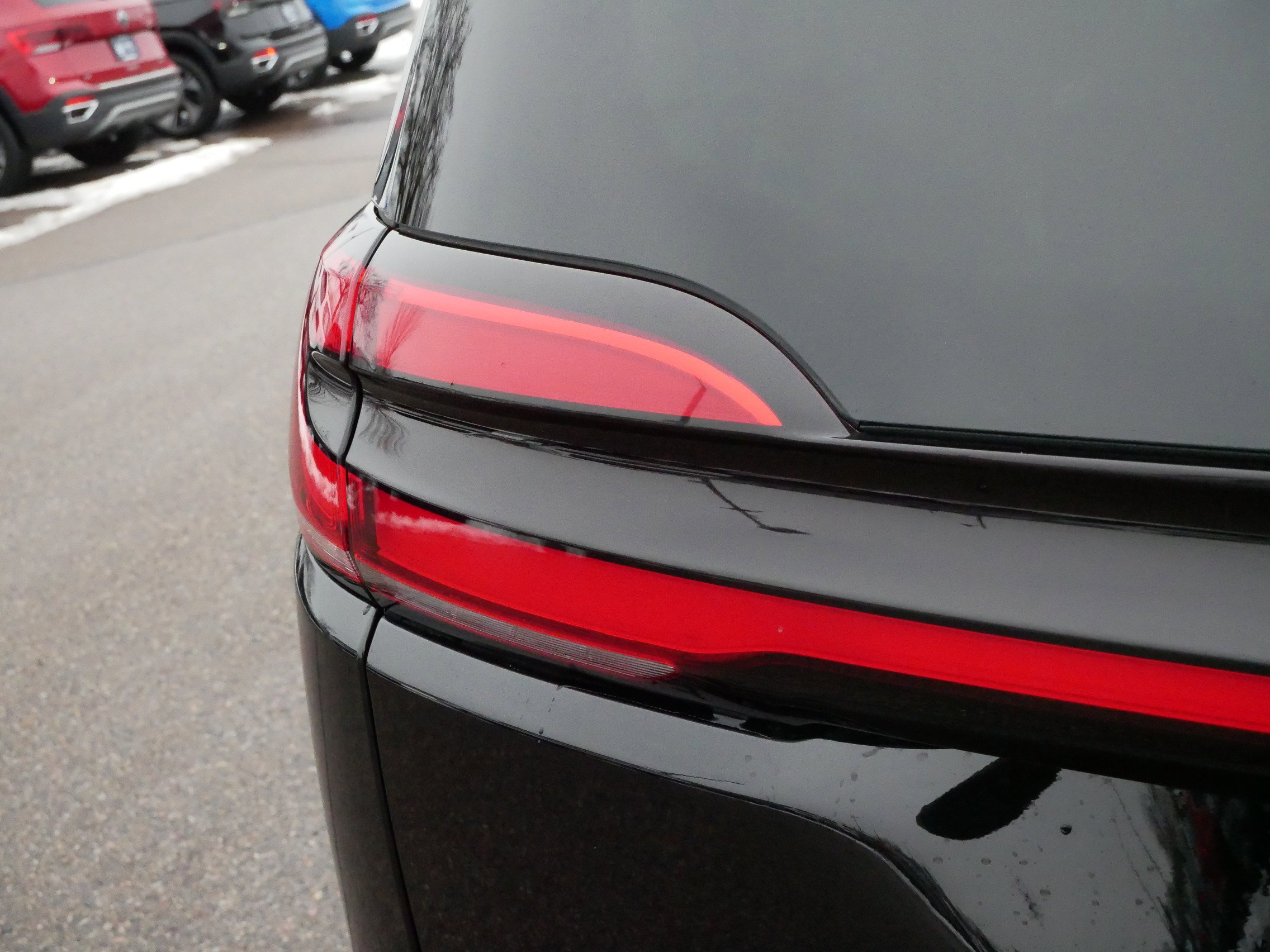 Used 2024 Chrysler Pacifica Touring-L image 17