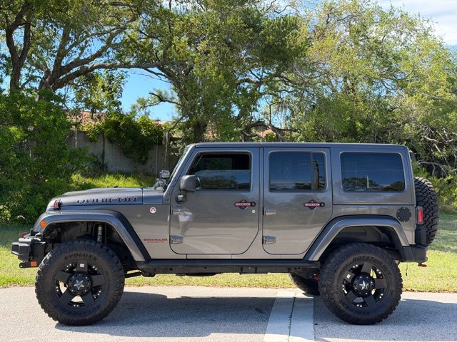 Used 2016 Jeep Wrangler Unlimited Rubicon image 2