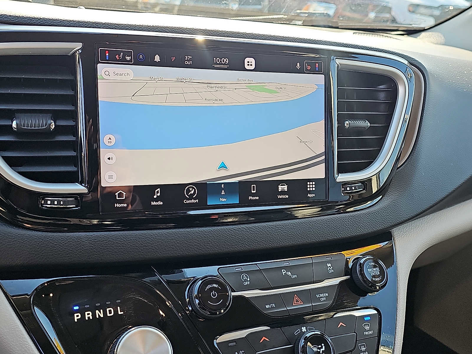 Used 2022 Chrysler Voyager LX w/ Fleet Security Group image 19