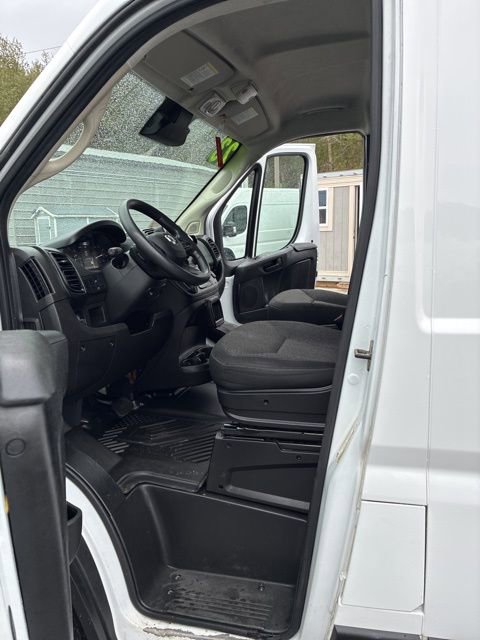 Used 2023 RAM ProMaster 2500 image 29