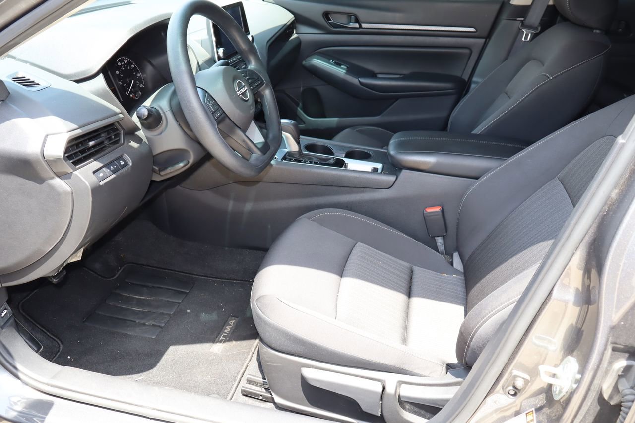 Used 2025 Nissan Altima 2.5 S FWD image 15