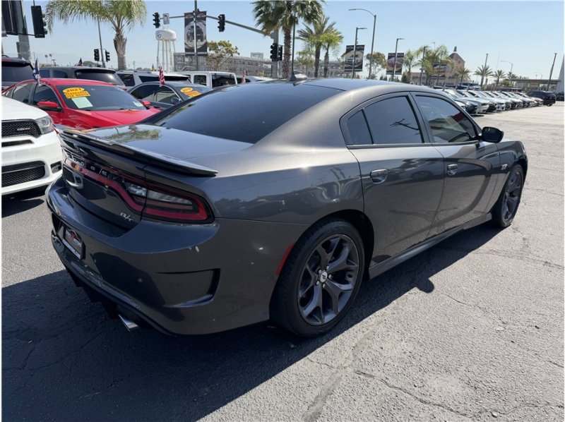 Used 2019 Dodge Charger R/T image 12
