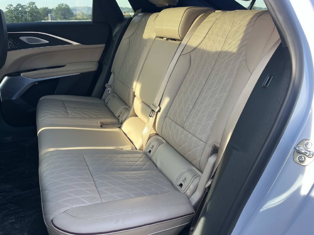 Certified 2026 Cadillac Lyriq Signature Luxury w/ Nappa Leather Package AWD/4WD image 22