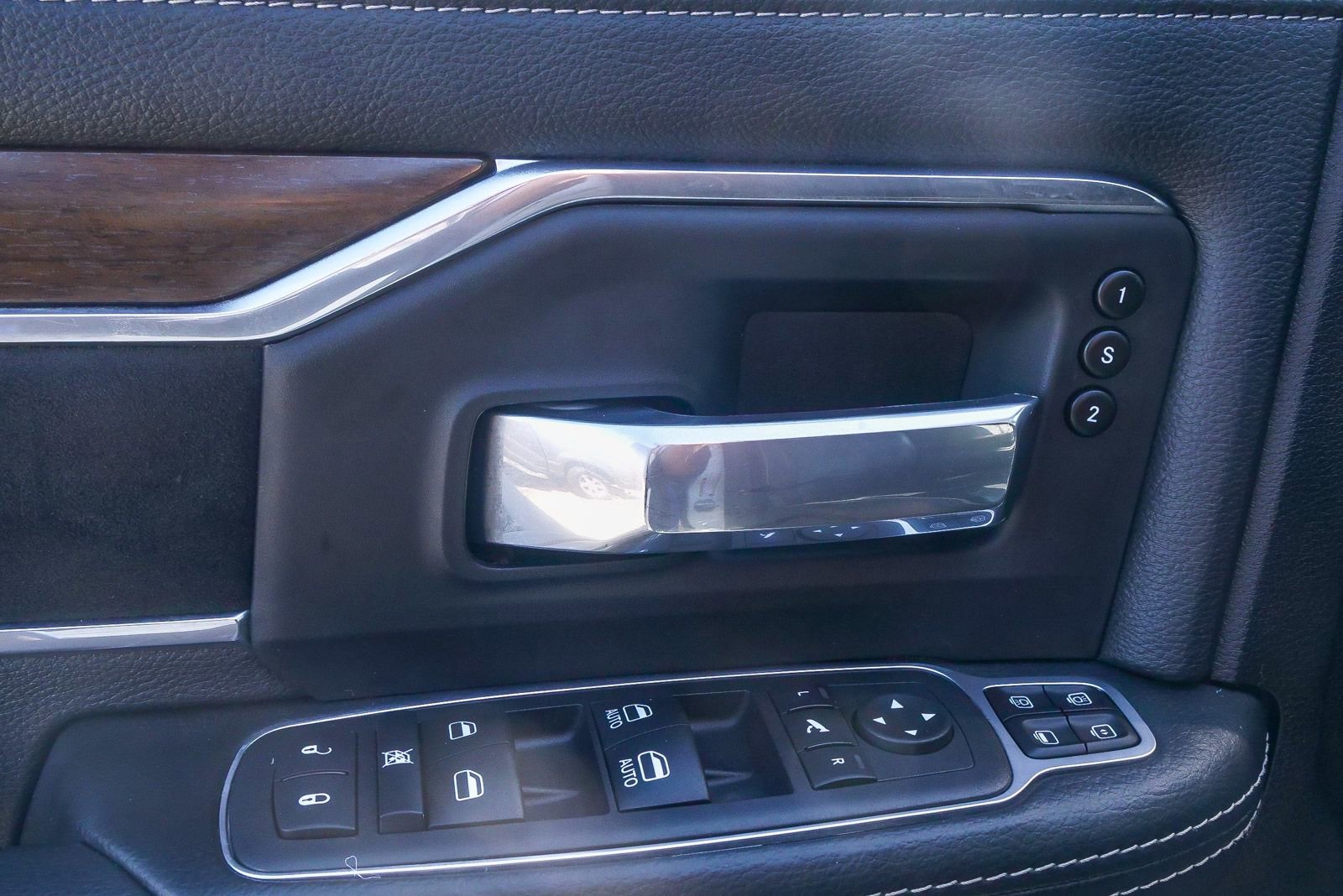 Used 2024 RAM 2500 Laramie w/ Safety Group image 19