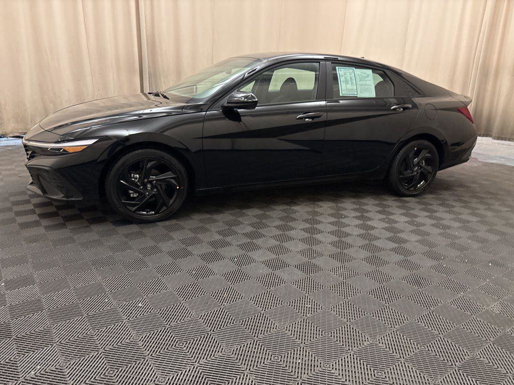 New 2026 Hyundai Elantra Sport image 8