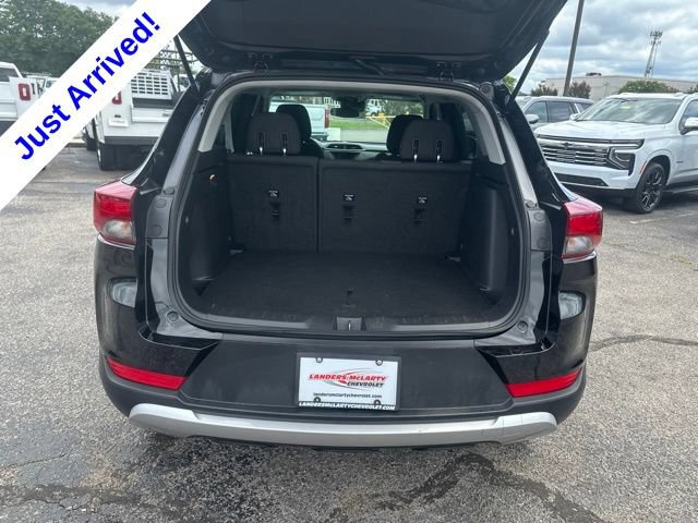 Used 2023 Chevrolet TrailBlazer LT AWD/4WD image 28