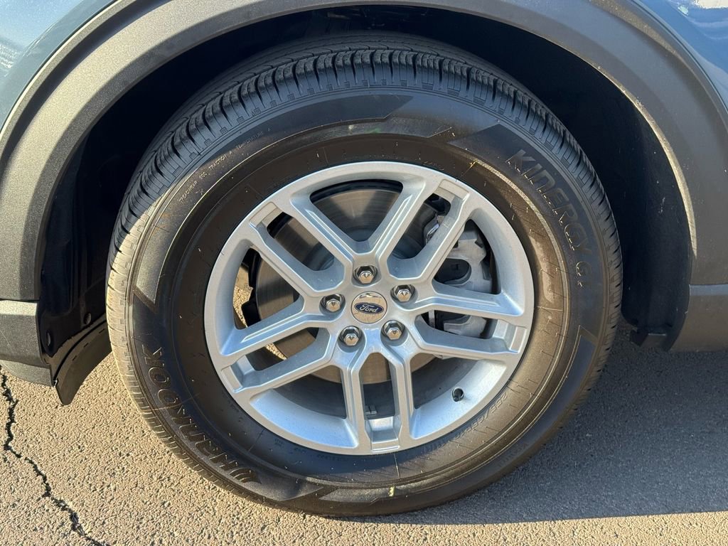 New 2026 Ford Explorer Active image 7