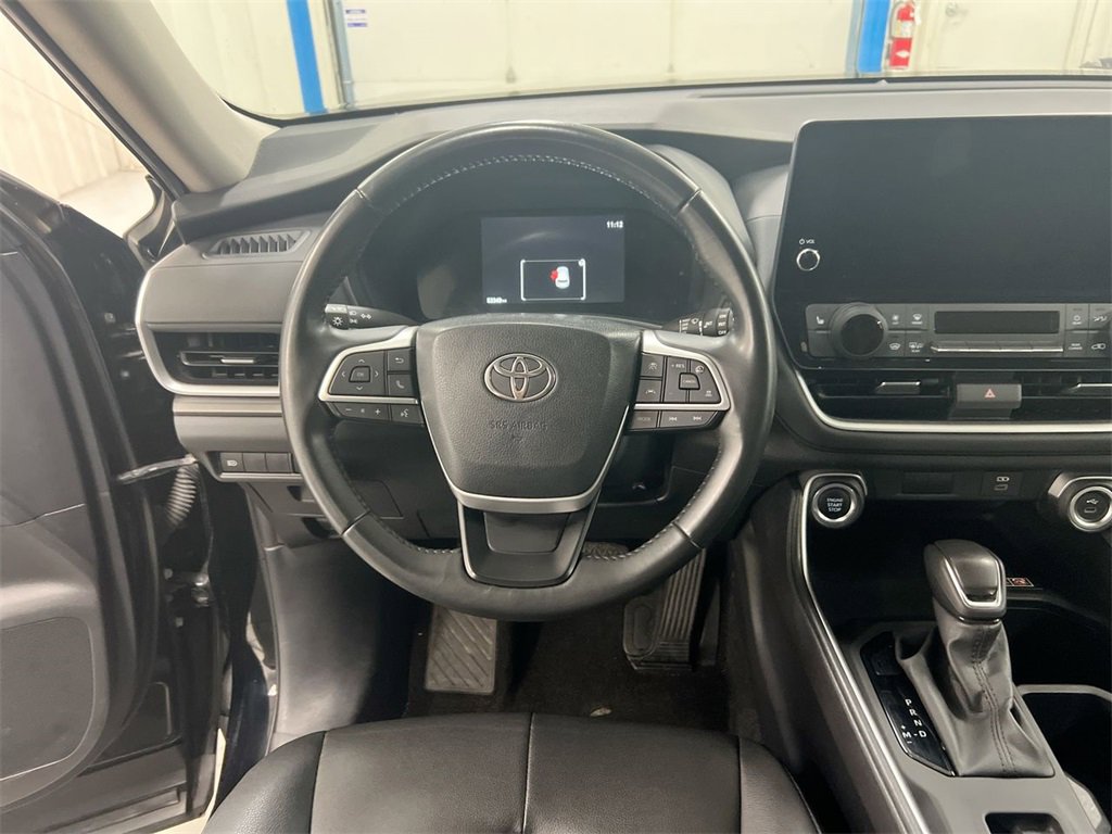 Used 2024 Toyota Grand Highlander XLE image 11