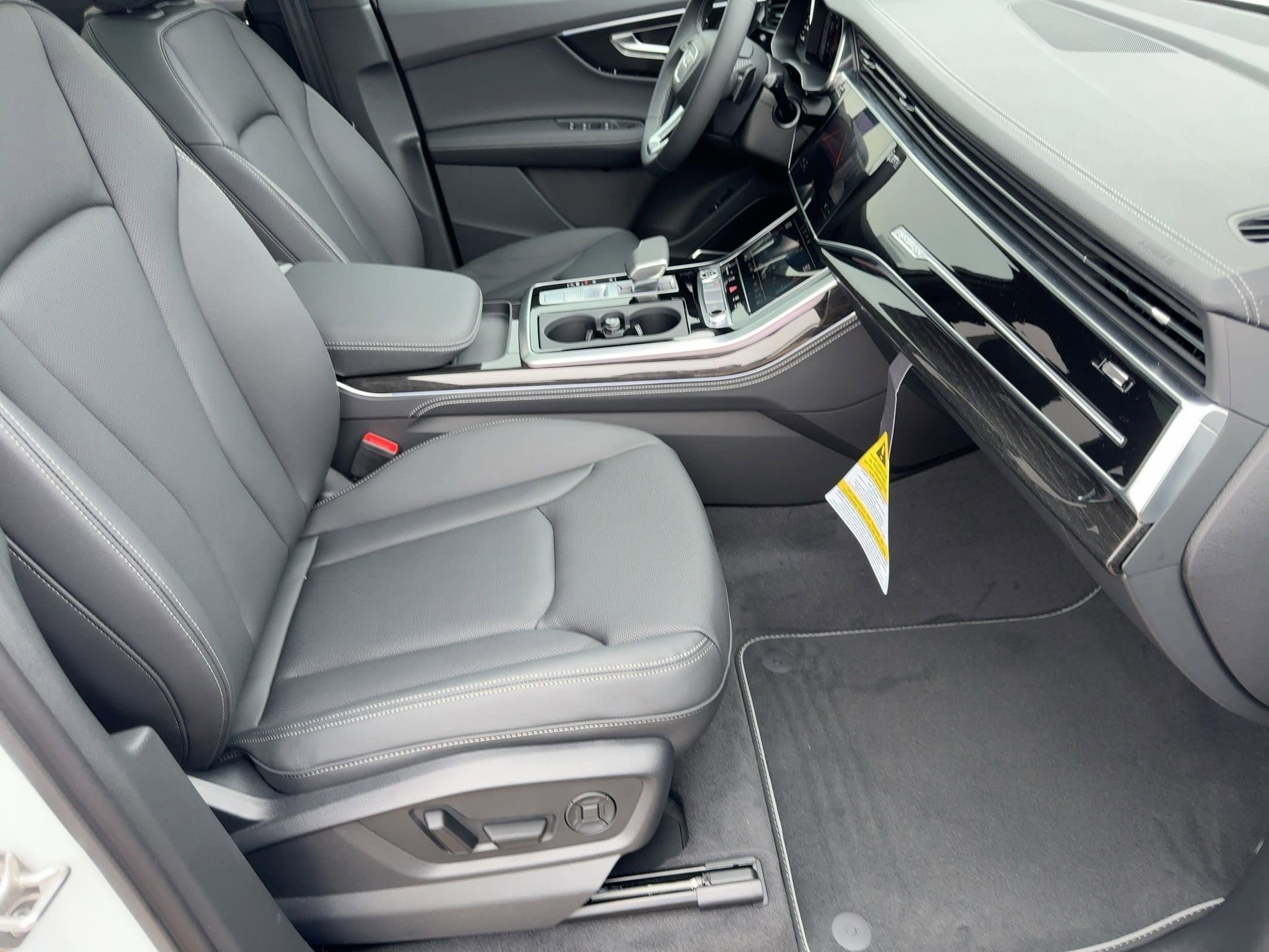 New 2026 Audi Q7 3.0T Premium Plus AWD/4WD image 30