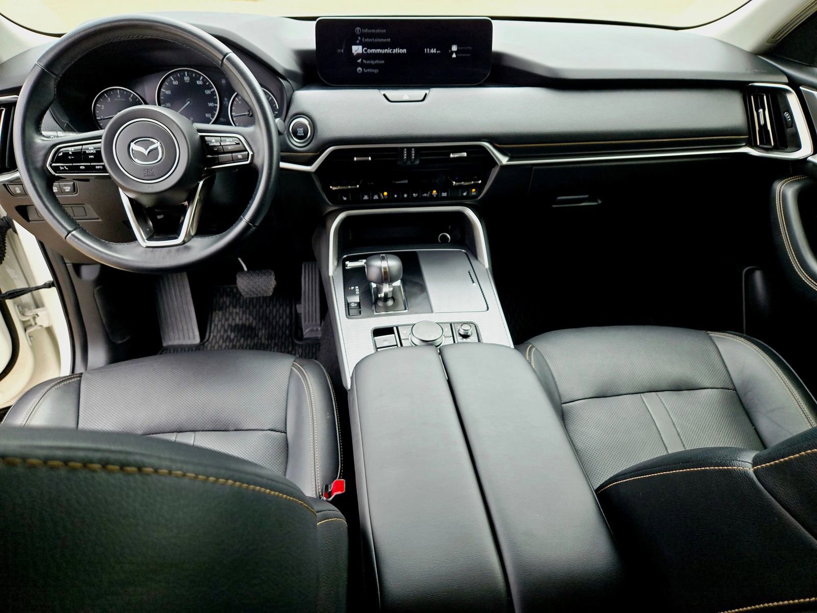 Used 2024 MAZDA CX-90 3.3 Turbo w/ Preferred Plus AWD/4WD image 9